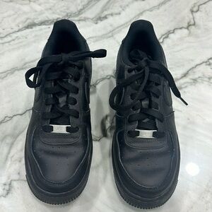 Nike Air Force Youth Size 6 — wore twice